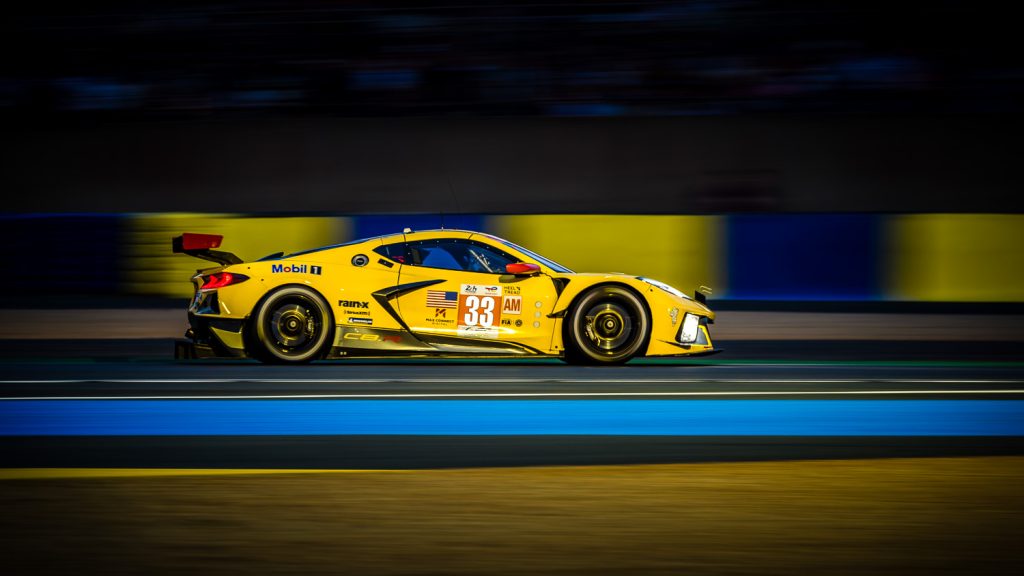 Le Mans 24Hr in yellow and blue