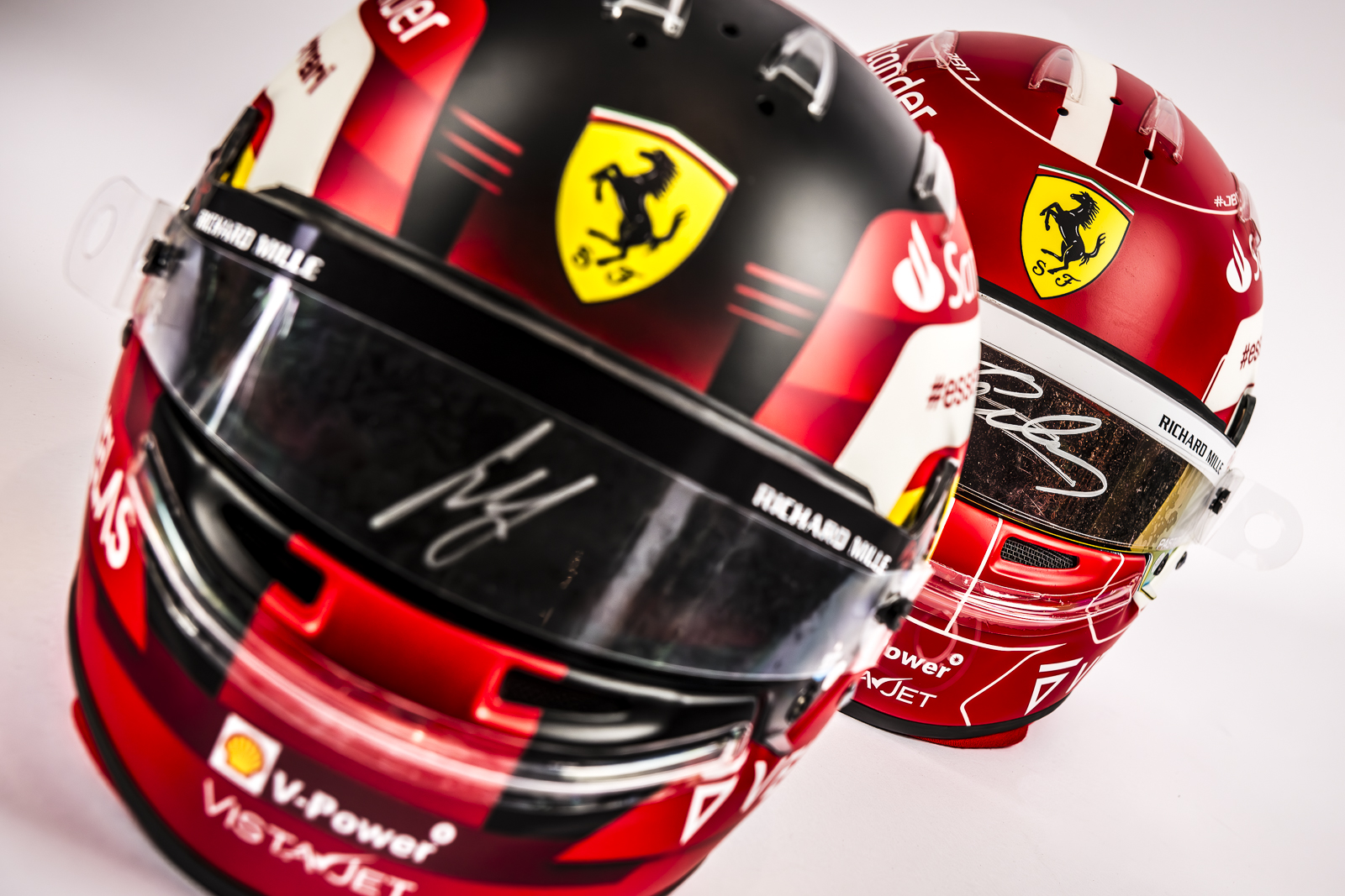 ferrari-crash-helmets-memorabilia-photography