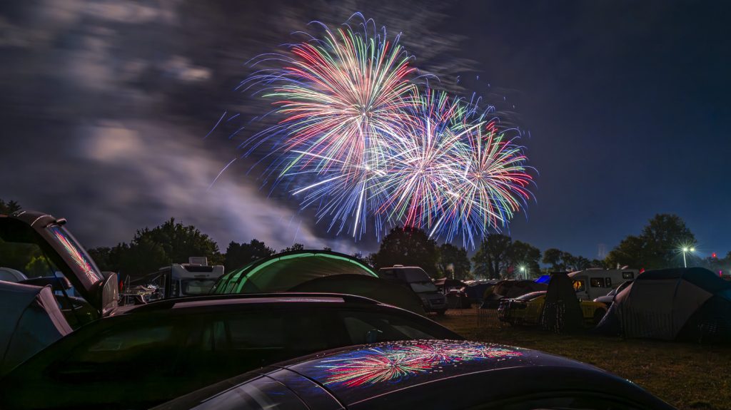 fireworks-spectators-campsite-village-le-mans-24Hrs