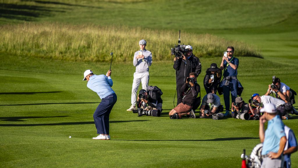 charl-schwartzel-cameras-press-media-golf