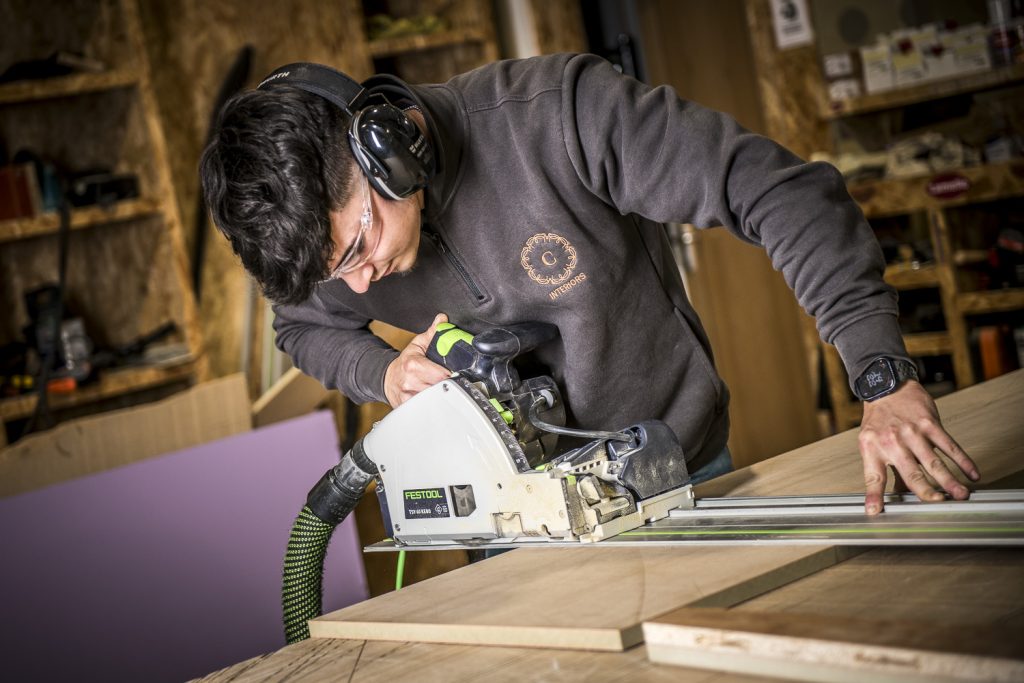 chinthurst-branding-carpenter-lifestyle-portrait-photography