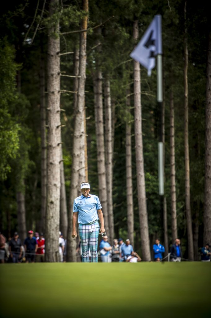 ian-poulter-trees-liv-golf-photography