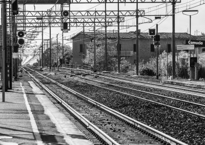 italy-cortona-train-tracks-fine-art-travel