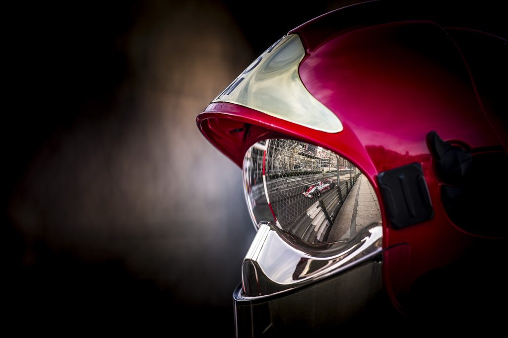 pompier-fireman-helmet-visor-reflection