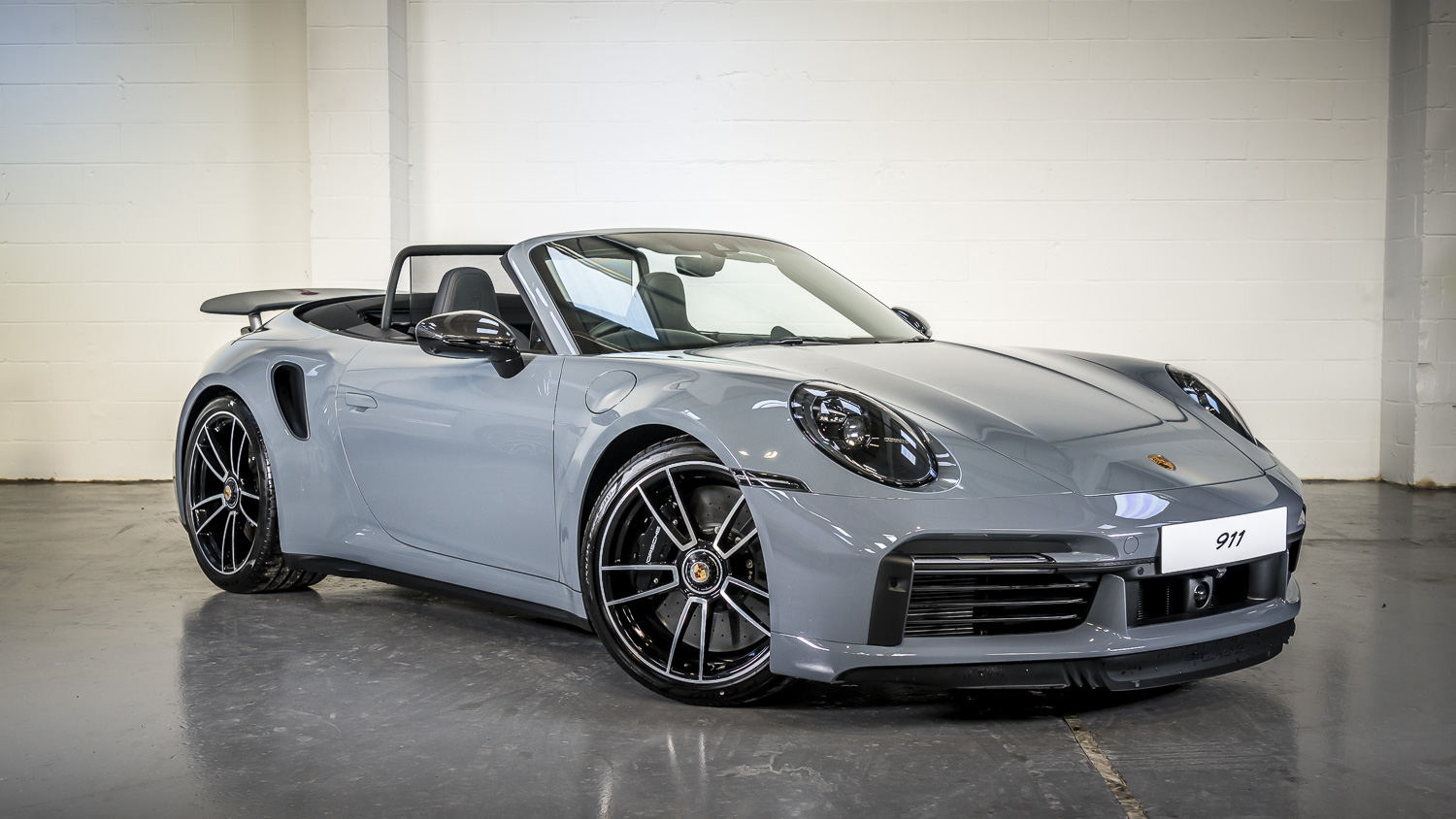 porsche-911-cabriolet-grey-london