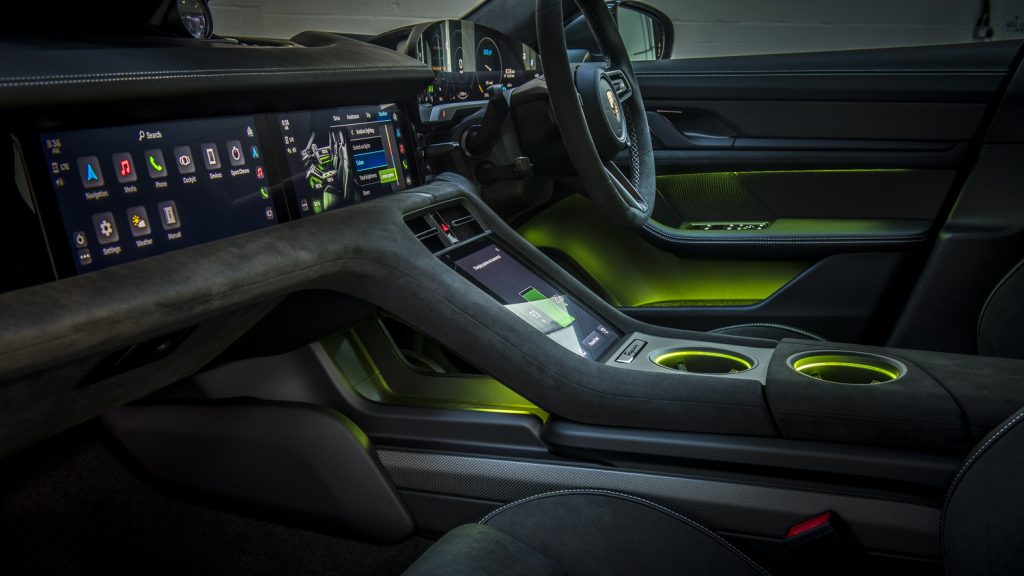 porsche-ambient-comfort-lights-front-green