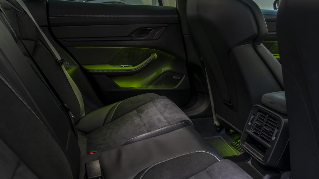 porsche-ambient-comfort-lights-rear-green