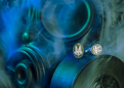 smoke-gas-mask-sas-cufflinks-product-photography