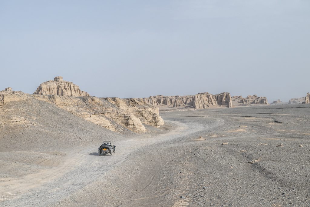 vintage bentley on the great sea road